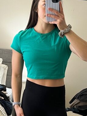 Cropped TNA Top